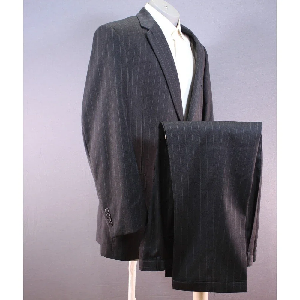 Jos A Bank Black Striped Wool 2 Piece Suit Men's 2 Btn 46L Pleated Fronts 39